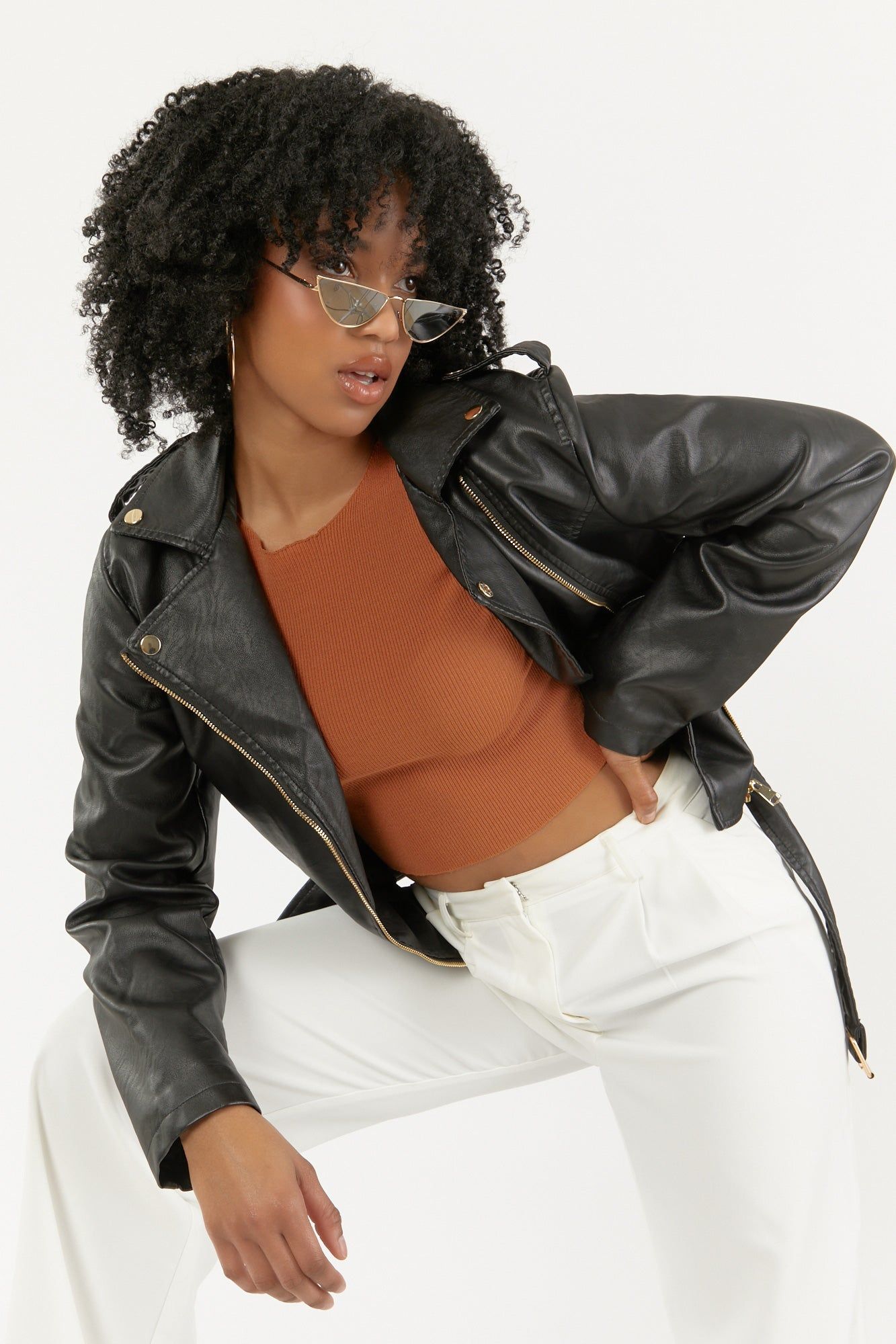 Blouson en similicuir avec ceinture sold by Urban Planet