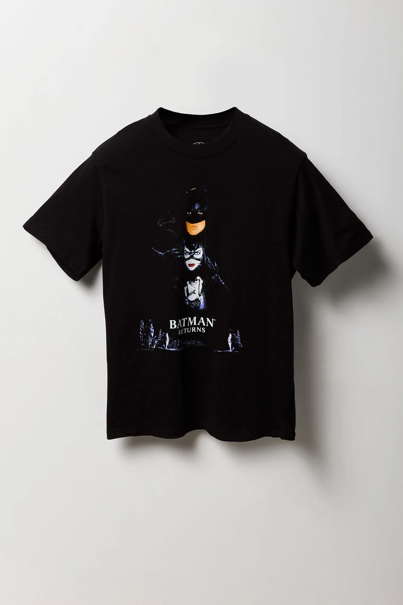 T-shirt à imprimé Batman Returns sold by Urban Planet