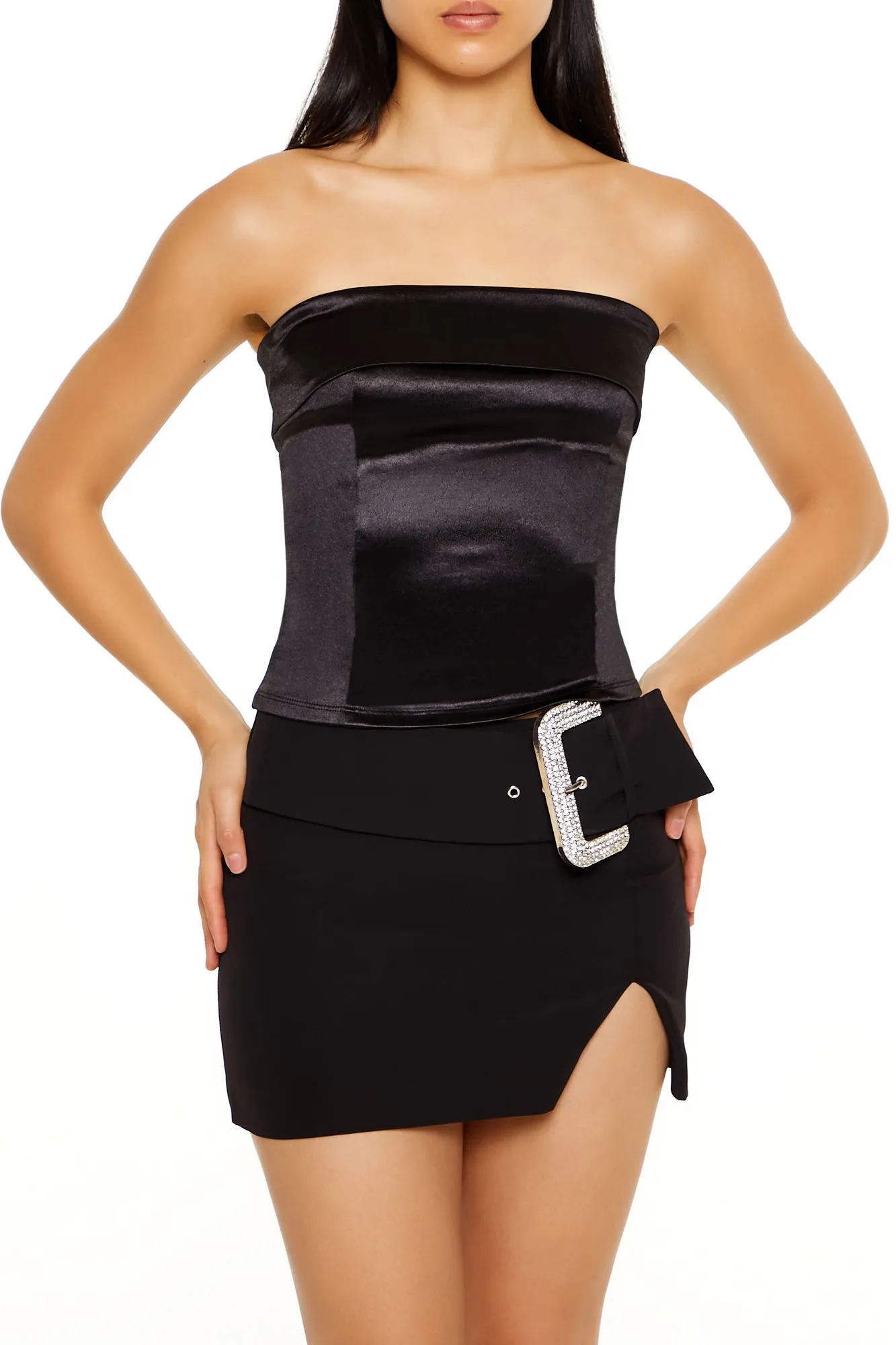 Haut tubulaire court en satin avec encolure pliée sold by Urban Planet product image thumbnail 4