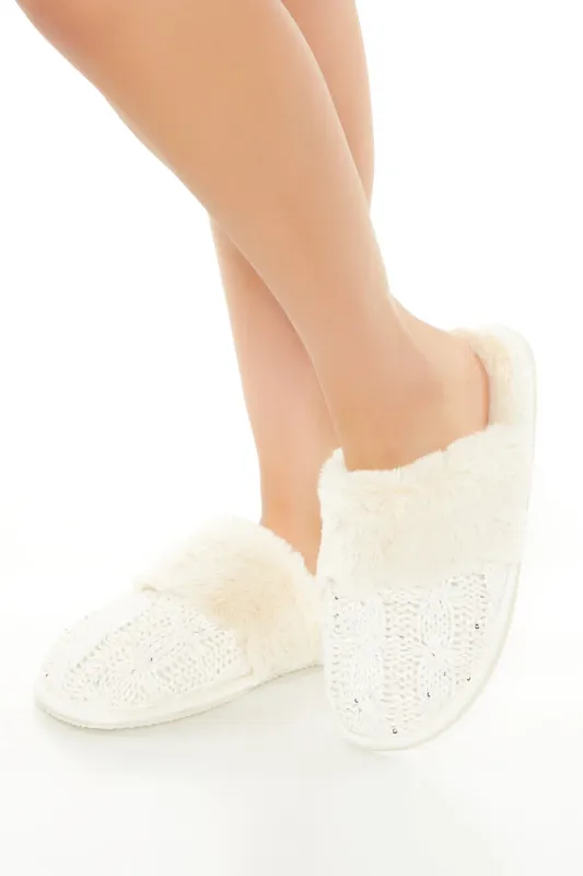 Pantoufles en tricot torsadé avec liséré de similifourrure sold by Urban Planet