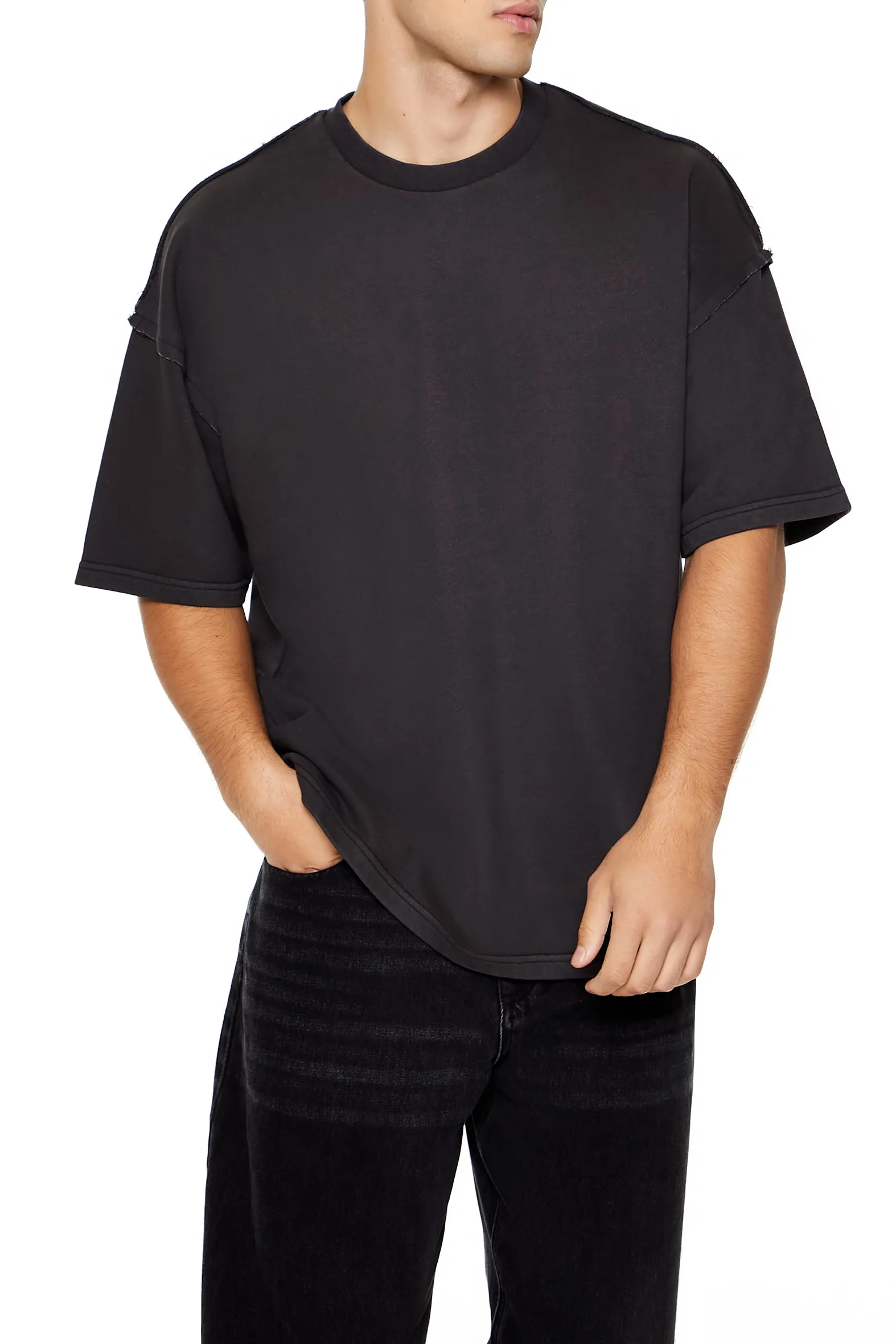 T-shirt carré en tissu boucleette délavé sold by Urban Planet