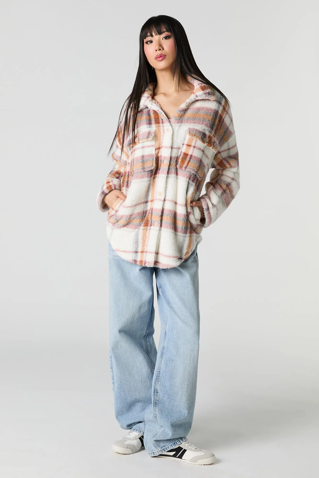 Surchemise à carreaux en sherpa sold by Urban Planet product image thumbnail 3