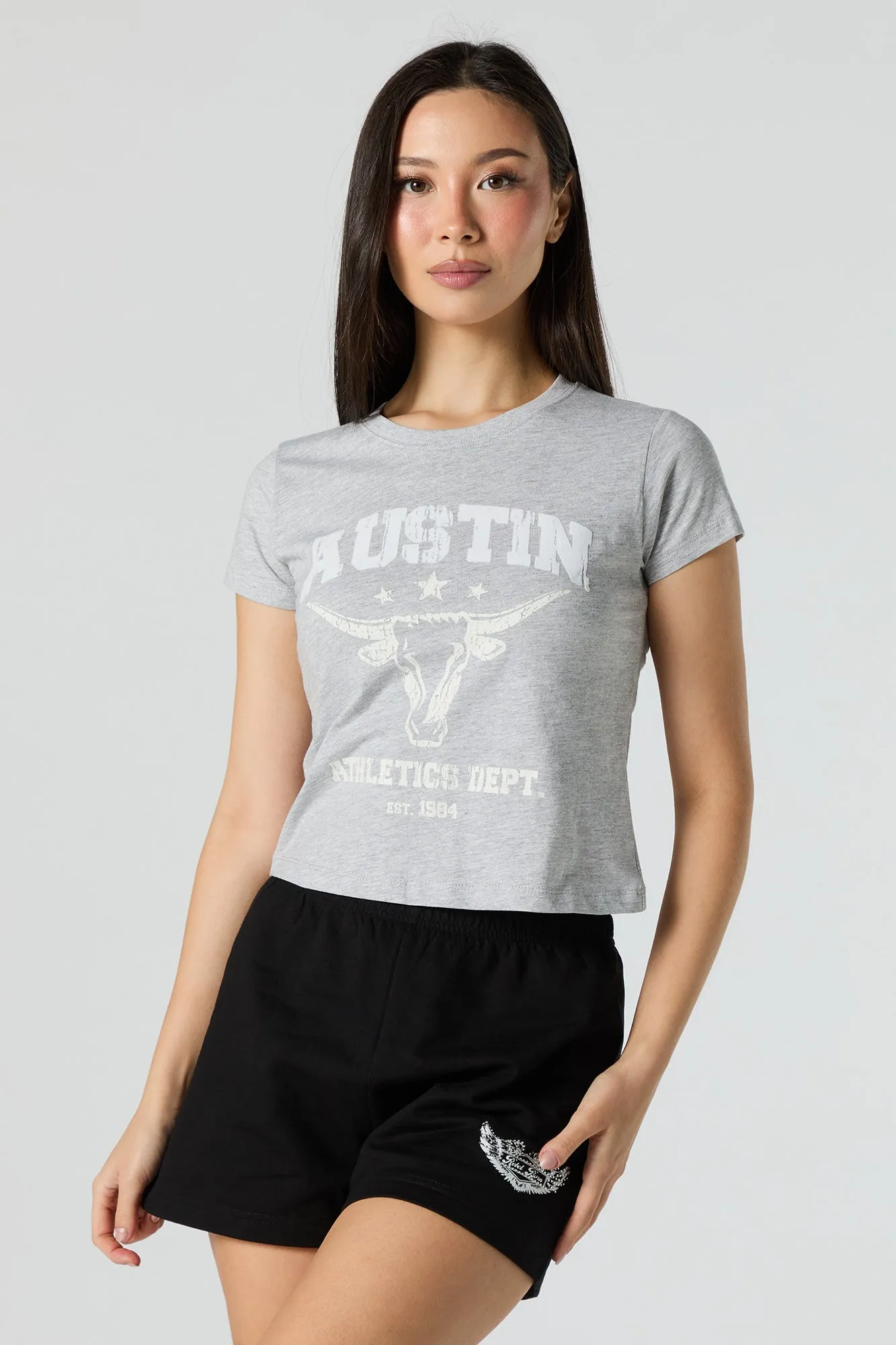 T-shirt ultracourt à imprimé Austin Athletics Dept sold by Urban Planet