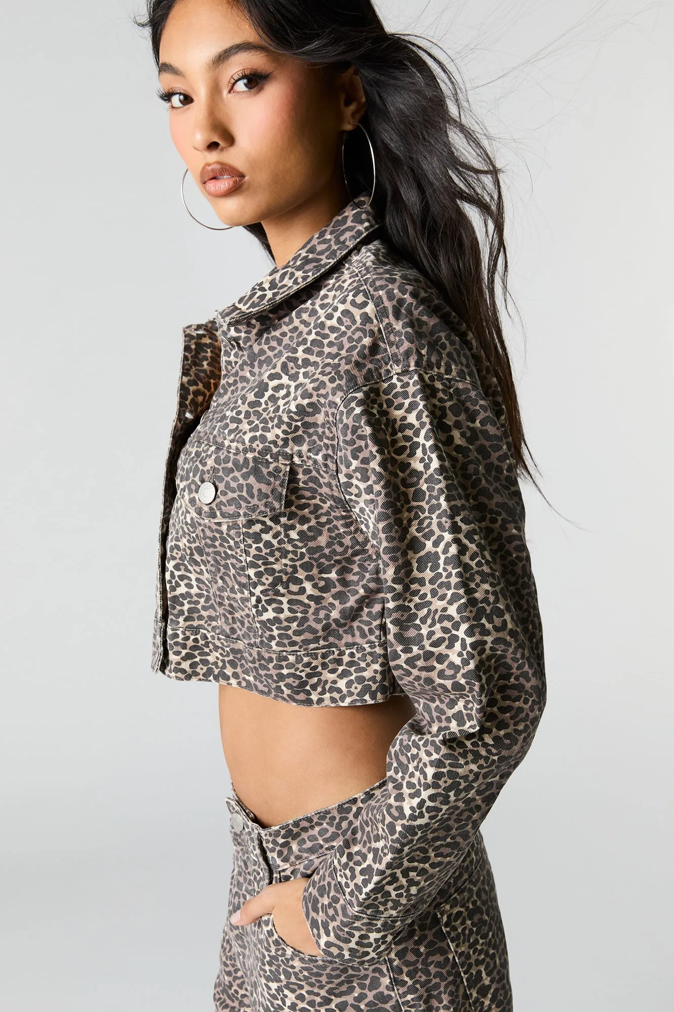 Printed Cropped Denim Jacket sold by Urban Planet product image thumbnail 5