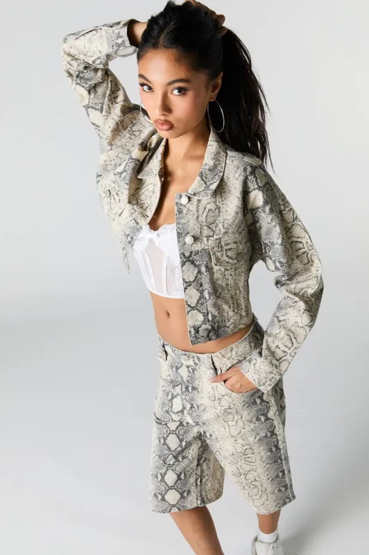 Blouson en denim écourté imprimé sold by Urban Planet