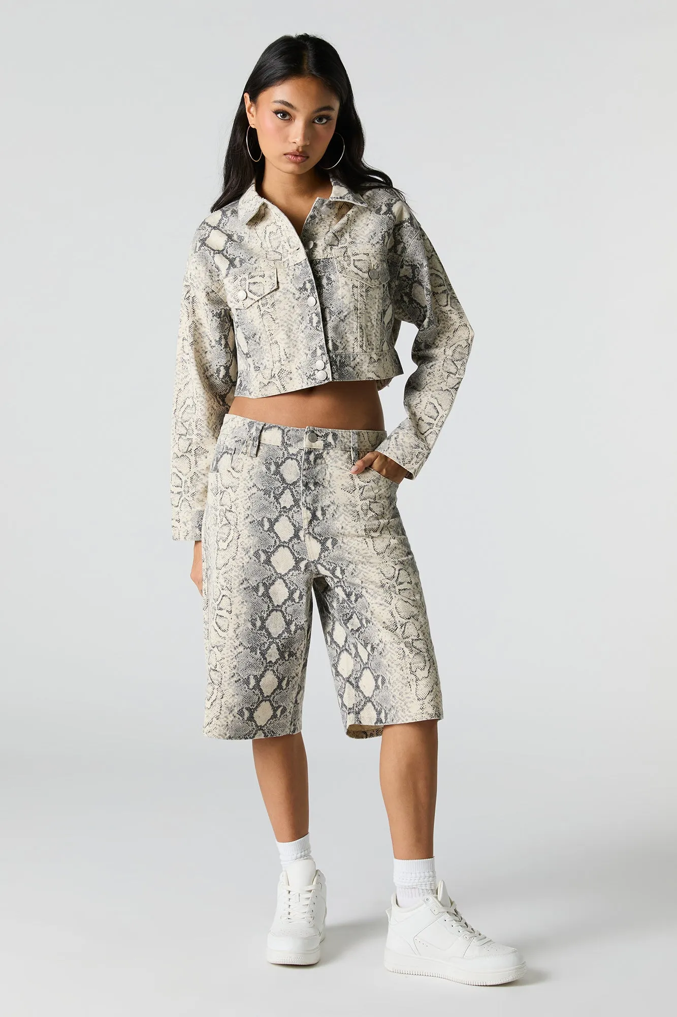 Jean-short en denim imprimé sold by Urban Planet product image thumbnail 4