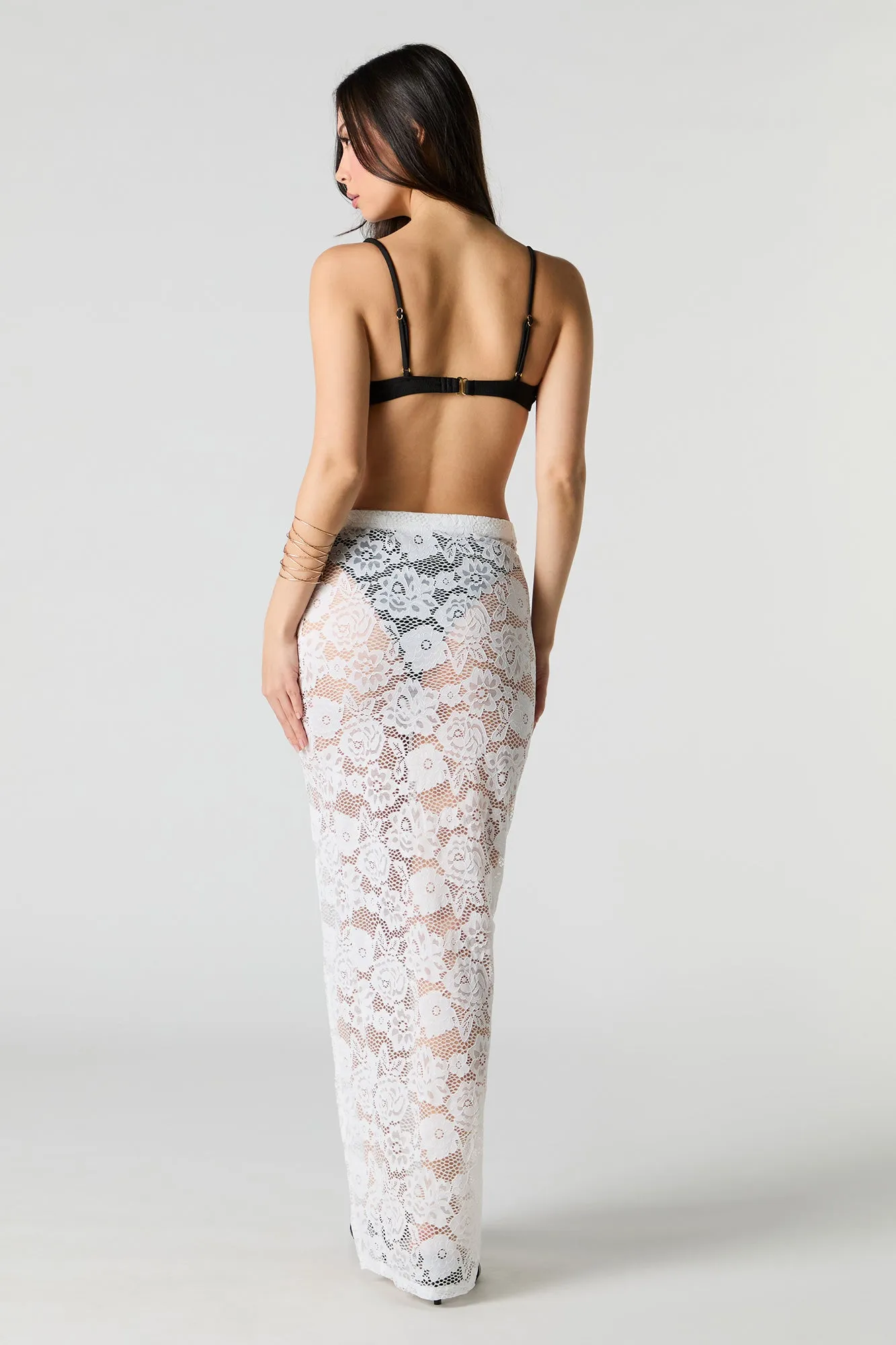 Jupe maxi couvre-maillot en dentelle fleurie avec fente sold by Urban Planet product image thumbnail 3