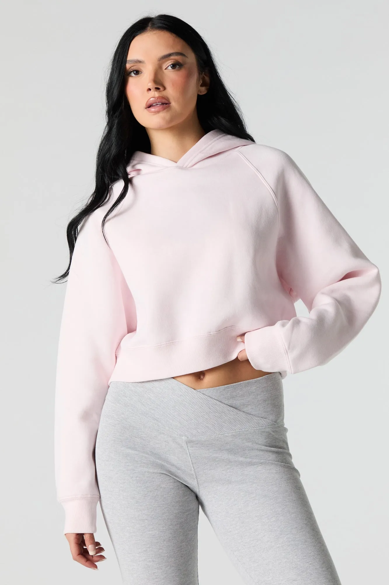 Haut à capuchon en molleton sold by Urban Planet