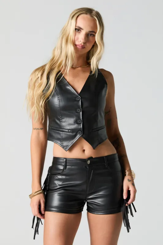 Short en similicuir avec franges sold by Urban Planet