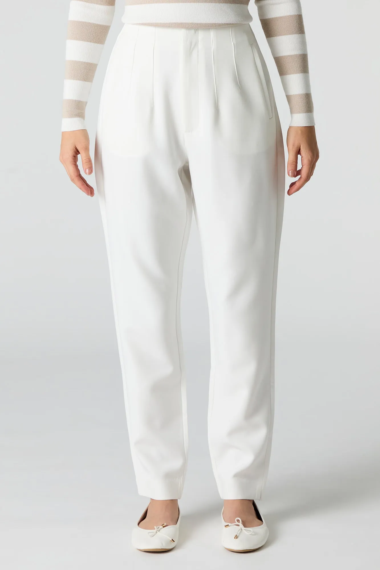 Pantalon habillé plissé à jambe mince sold by Urban Planet product image thumbnail 2