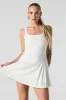 Minirobe plissée à encolure carrée sold by Urban Planet