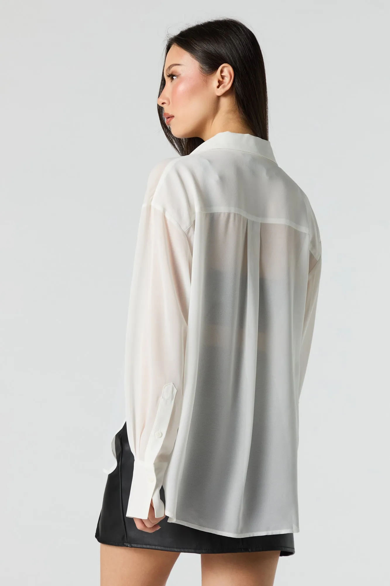 Haut boutonné en filet à manches longues sold by Urban Planet product image thumbnail 2