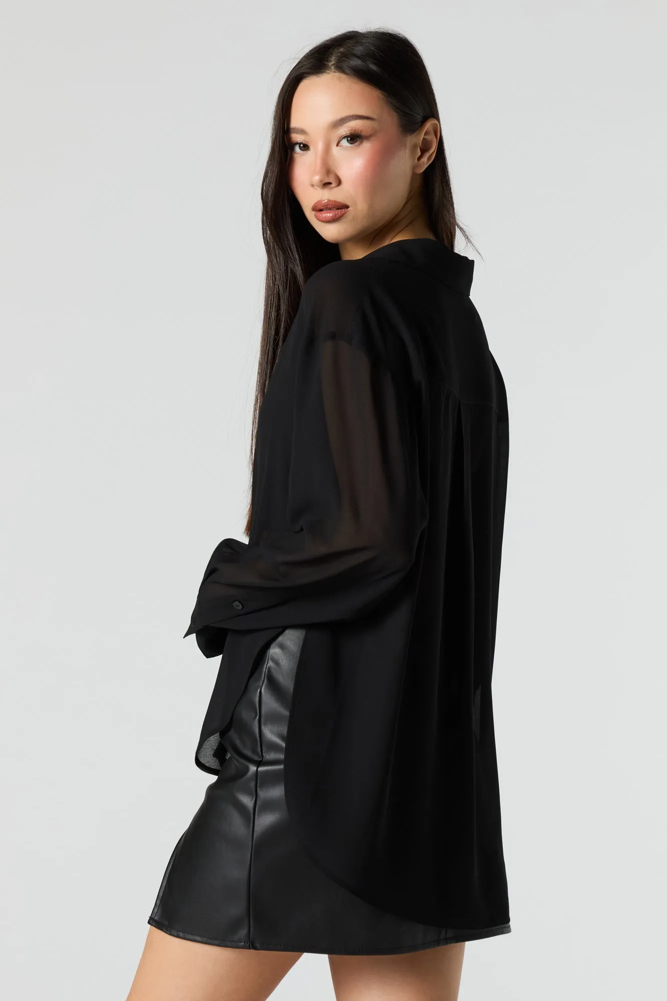 Haut boutonné en filet à manches longues sold by Urban Planet product image thumbnail 5