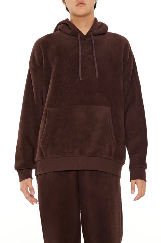 Haut à capuchon en tricot pelucheux sold by Urban Planet