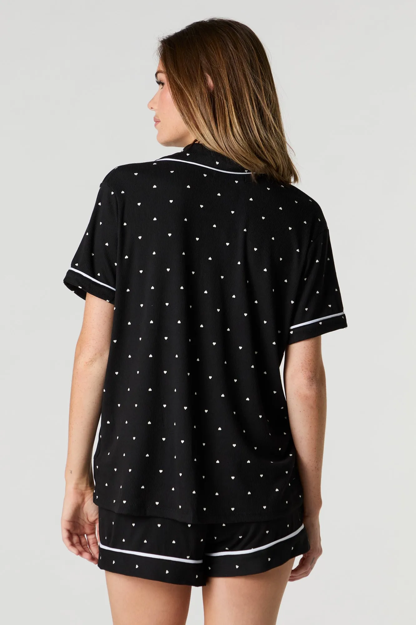 Ensemble pyjama avec haut côtelé à liséré contrastant et short sold by Urban Planet product image thumbnail 2