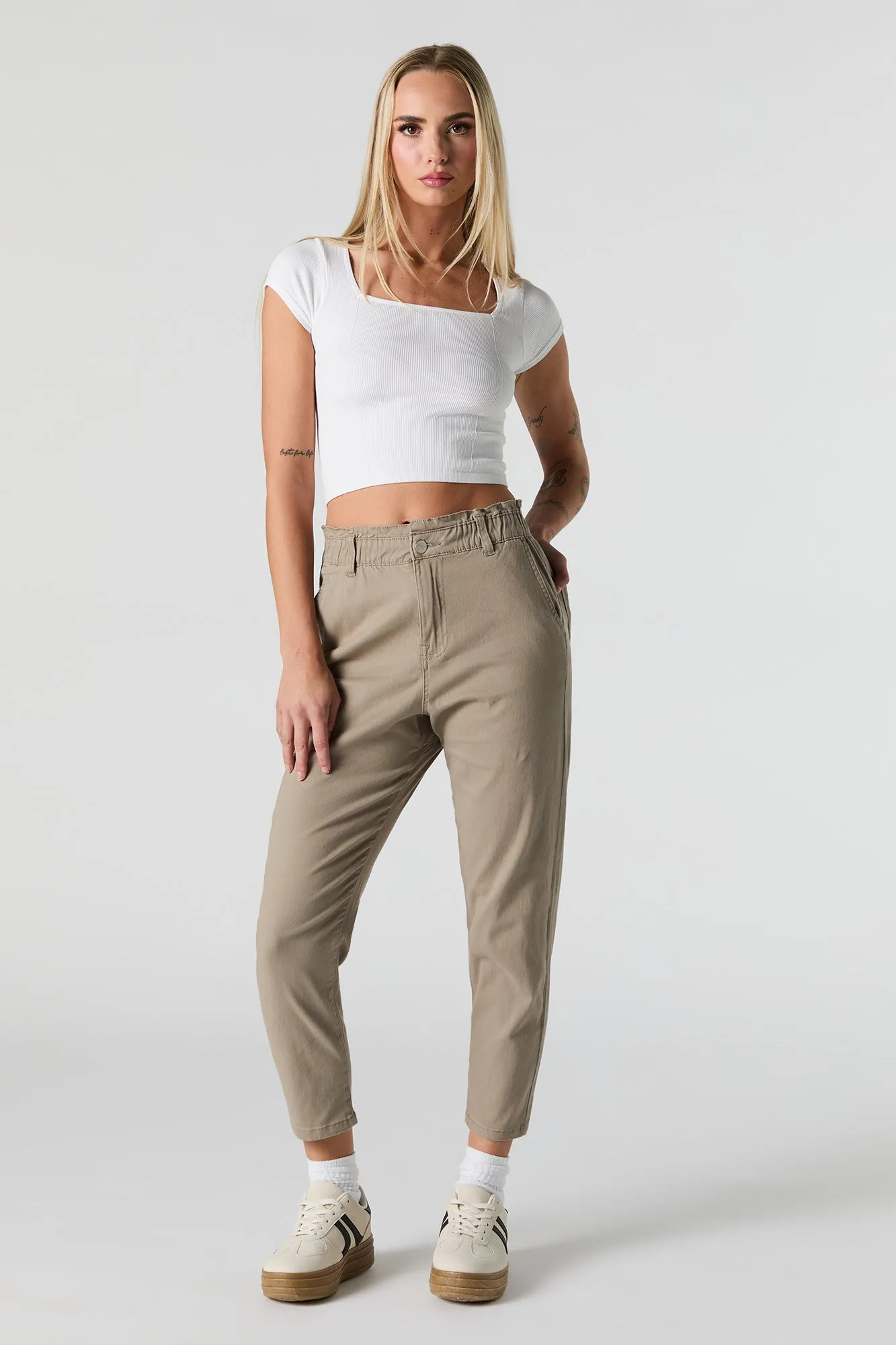 Pantalon à taille roulée sold by Urban Planet