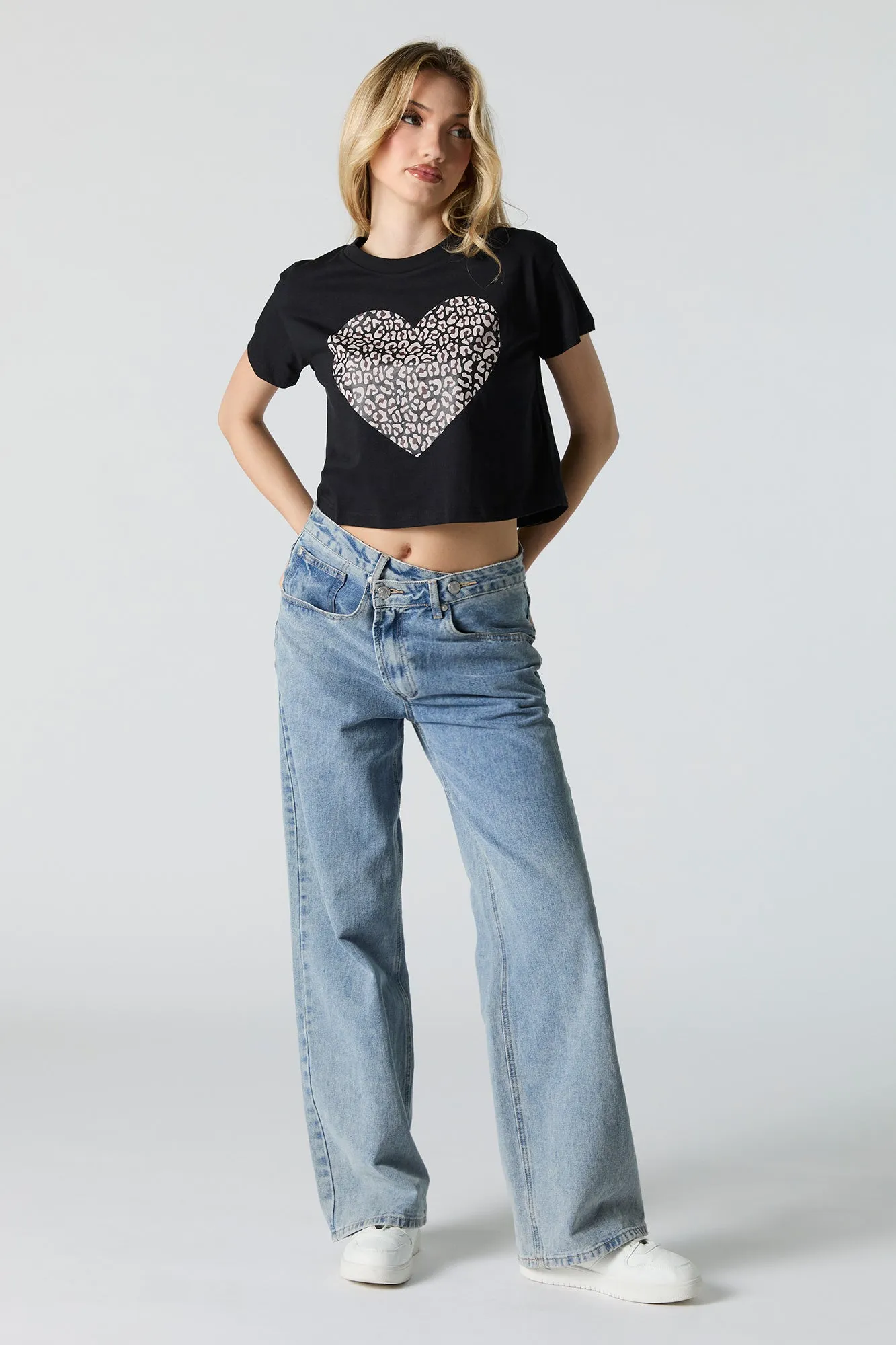 Cheetah Heart Graphic Cropped T-Shirt sold by Urban Planet product image thumbnail 3