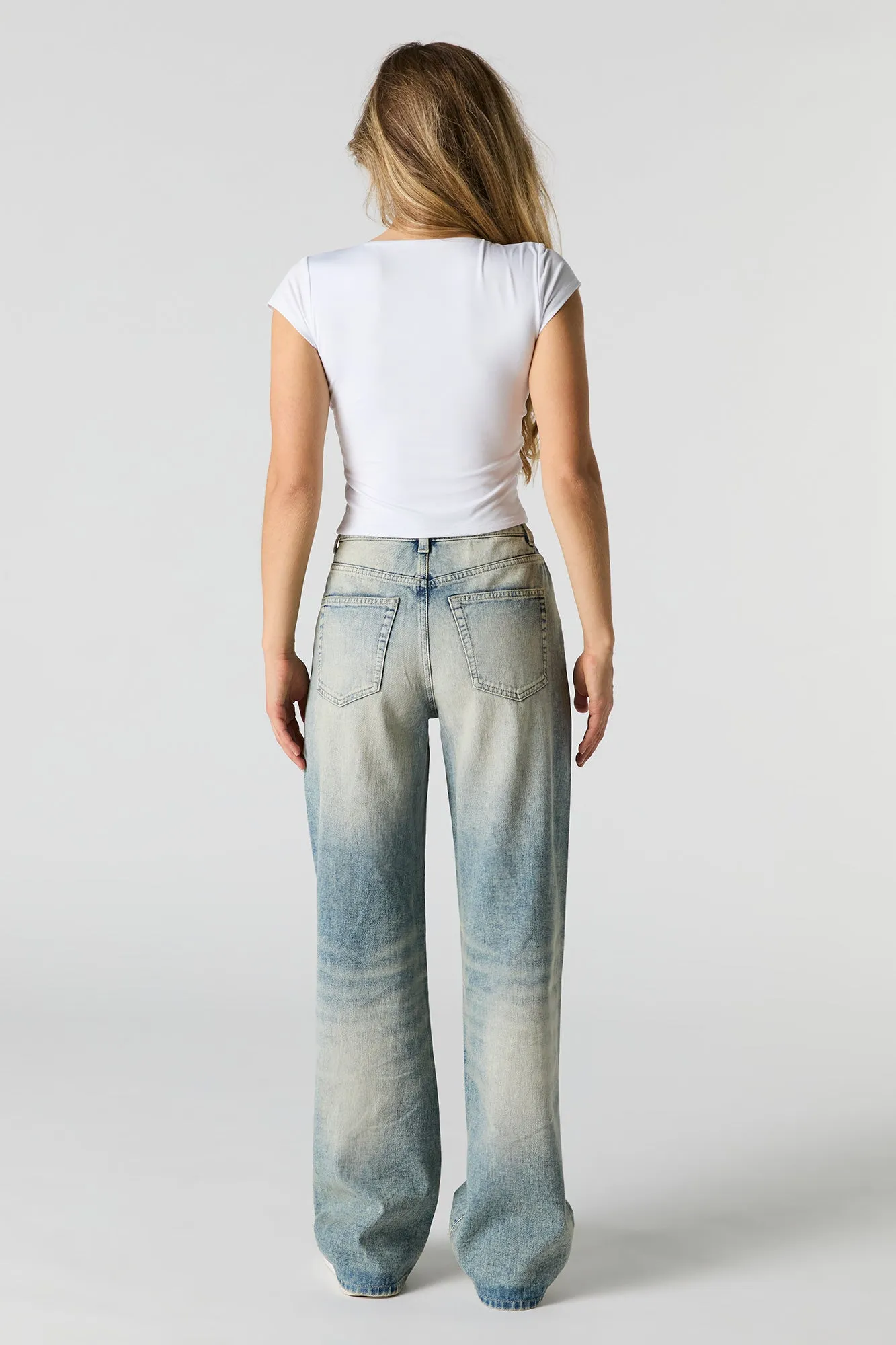 Jean taille haute à jambe large délavé pâle vintage sold by Urban Planet product image thumbnail 3