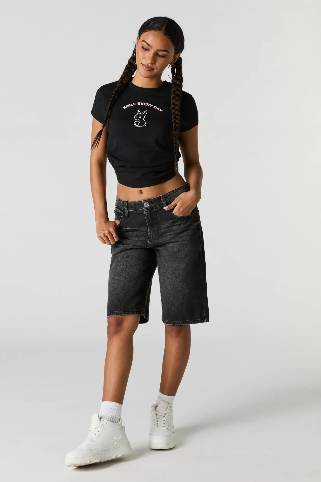 Jean-short noir vintage sold by Urban Planet