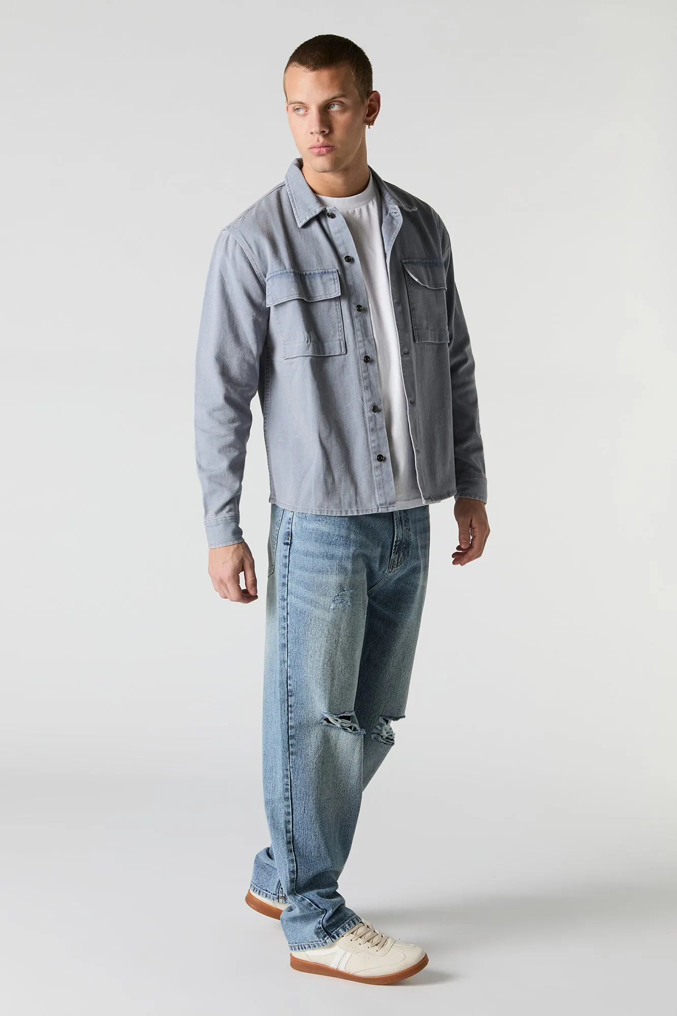 Jean ample en denim d'aspect usé sold by Urban Planet product image thumbnail 2
