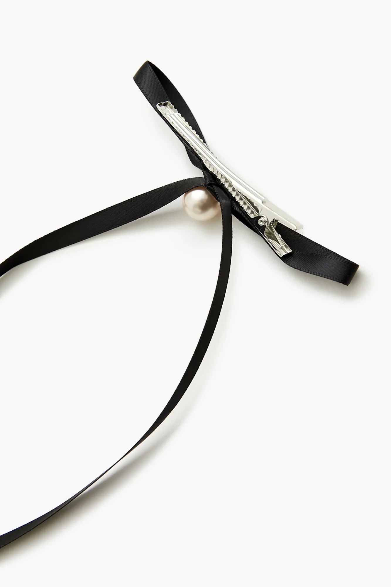 Faux Pearl Bow Hair Clip Set (4 Pcs) sold by Urban Planet product image thumbnail 2