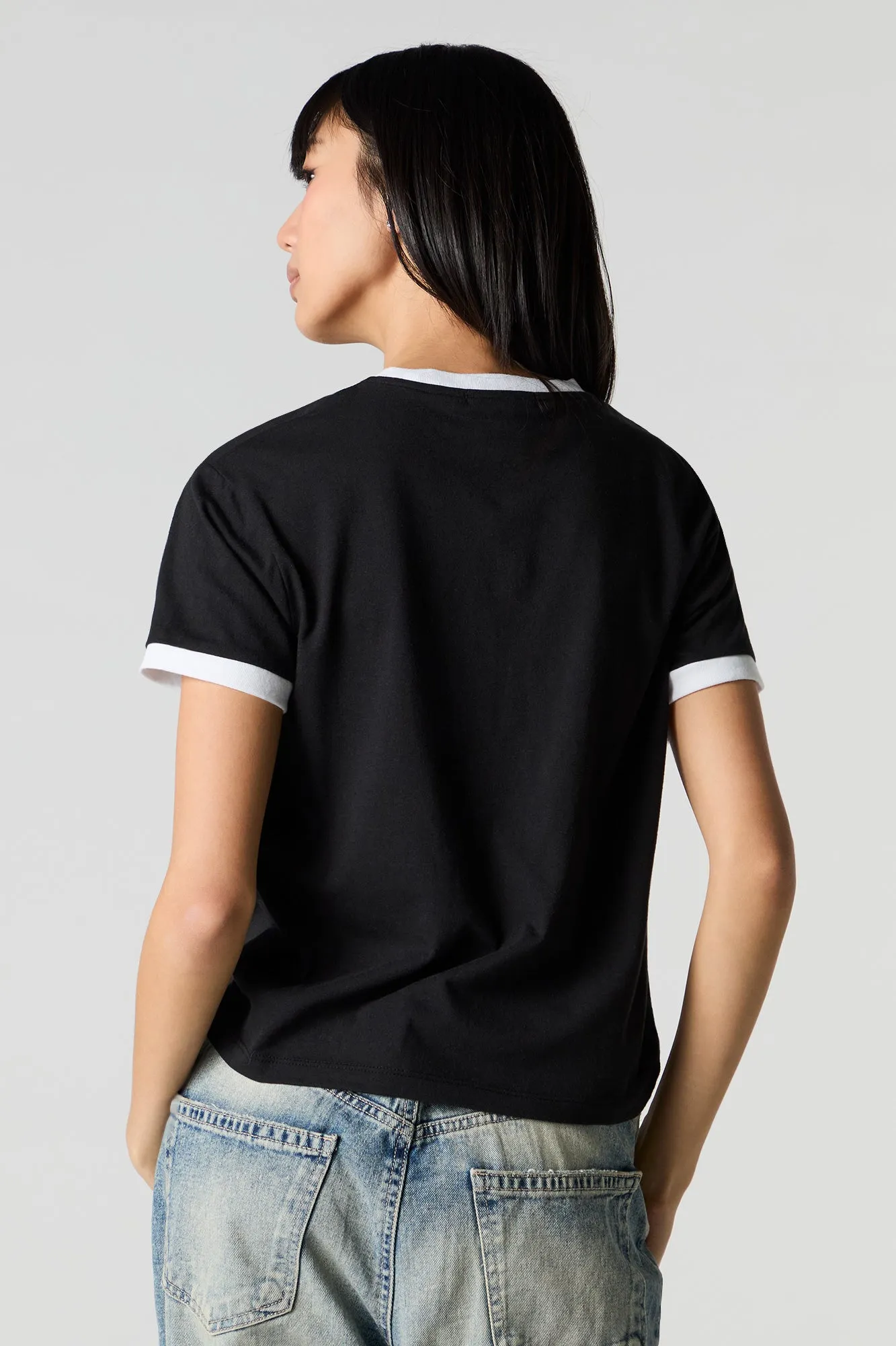 T-shirt imprimé ajusté à liséré contrastant sold by Urban Planet product image thumbnail 5