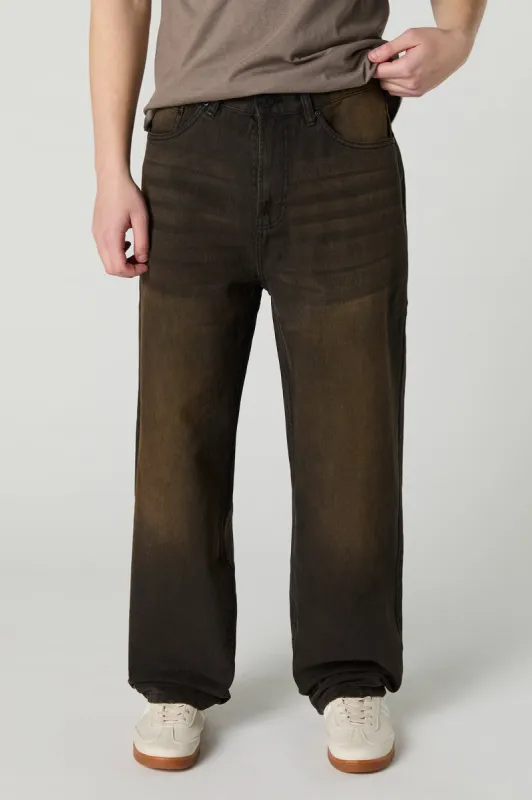 Jean ample sold by Urban Planet