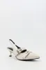 Chaussures en similicuir à bride arrière avec boucle et talon bottine sold by Urban Planet