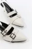 Chaussures en similicuir à bride arrière avec boucle et talon bottine sold by Urban Planet