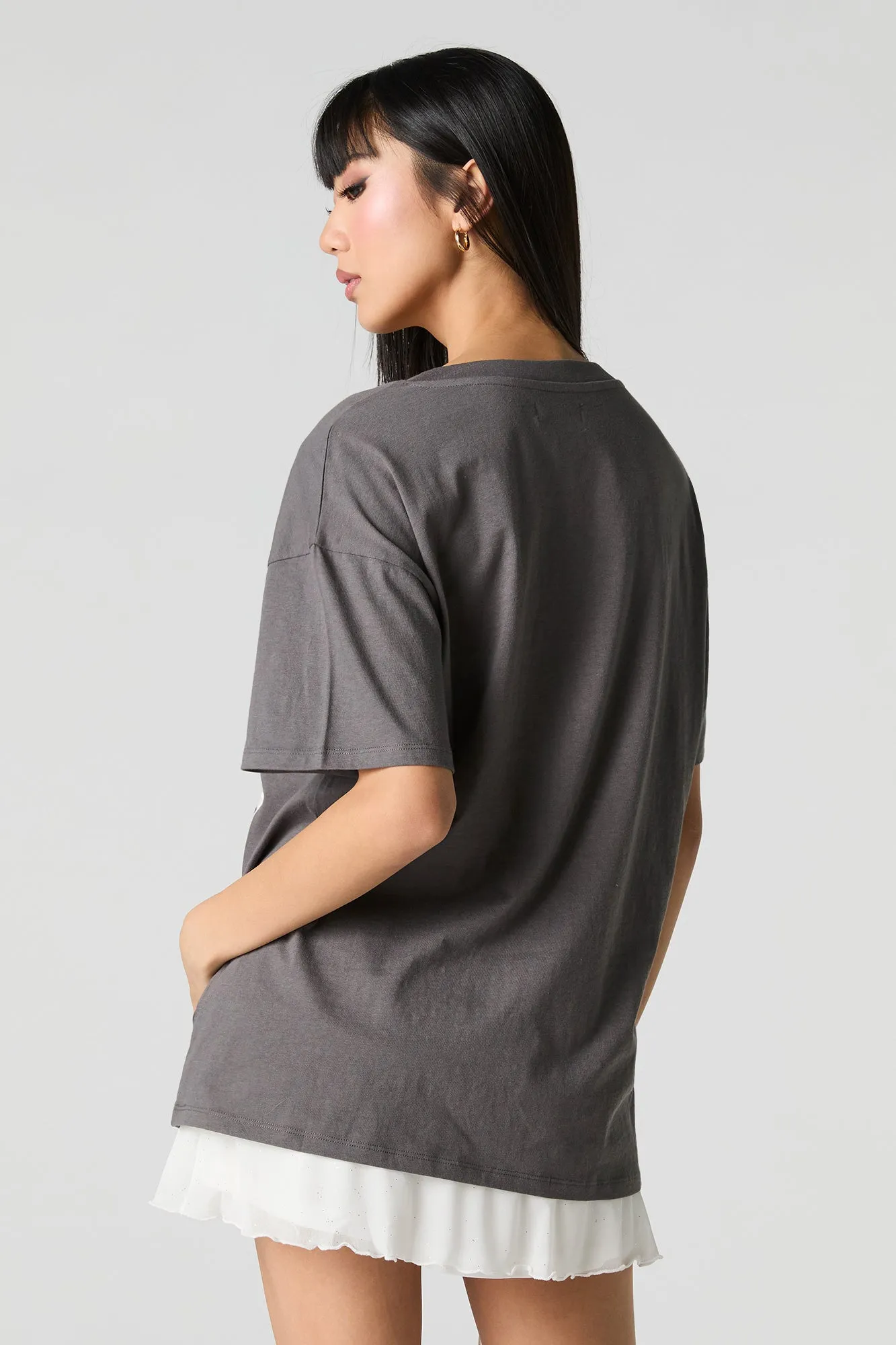 T-shirt à imprimé Cheetah 72 avec encolure en V sold by Urban Planet product image thumbnail 2