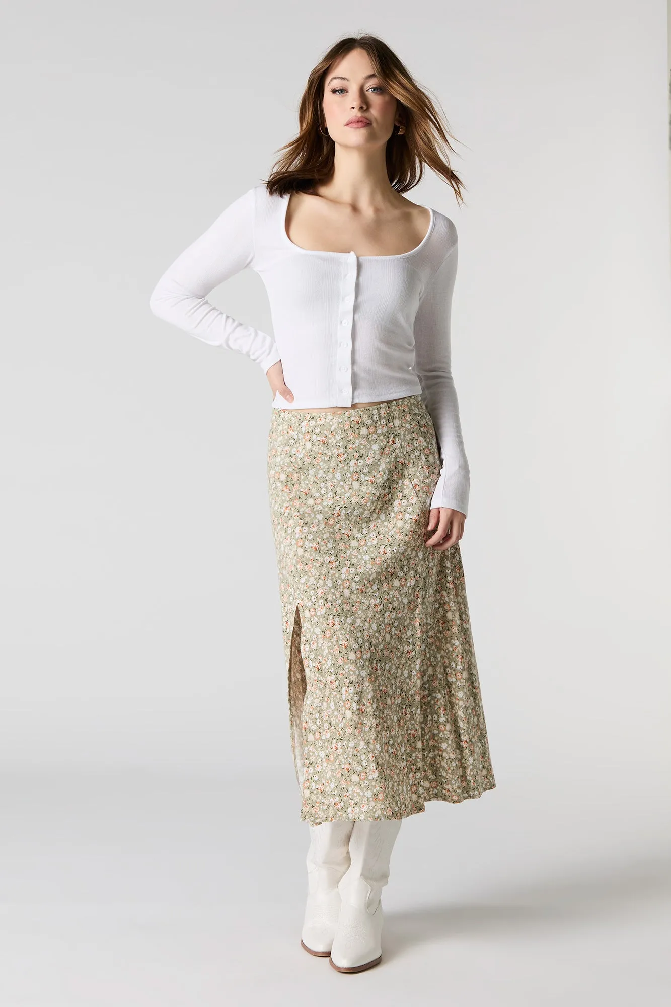 Jupe midi à fente et imprimé floral sold by Urban Planet