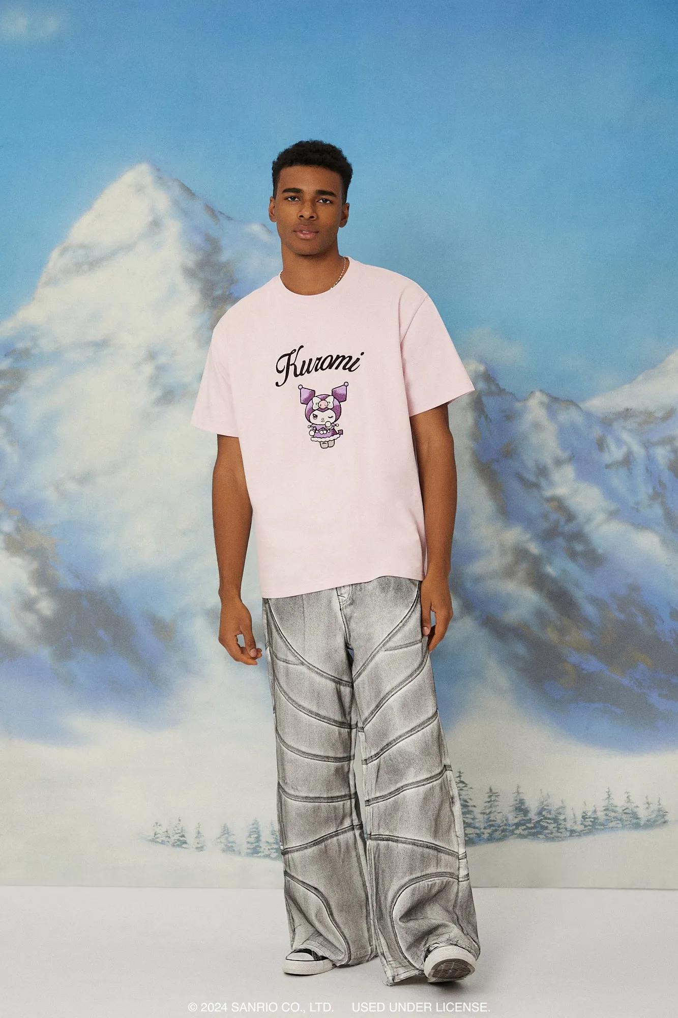 T-shirt à imprimé Kuromi sold by Urban Planet product image thumbnail 3