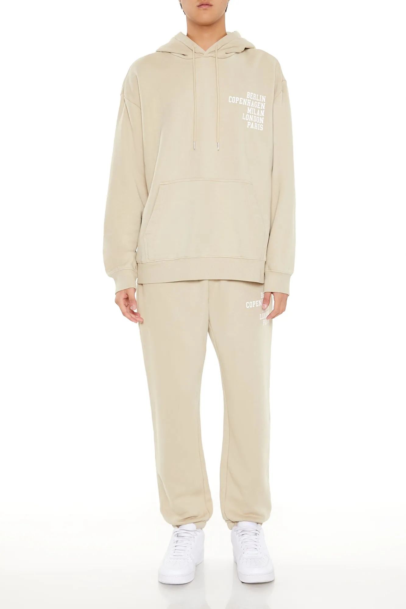 Jogger à imprimé European City Names sold by Urban Planet product image thumbnail 3