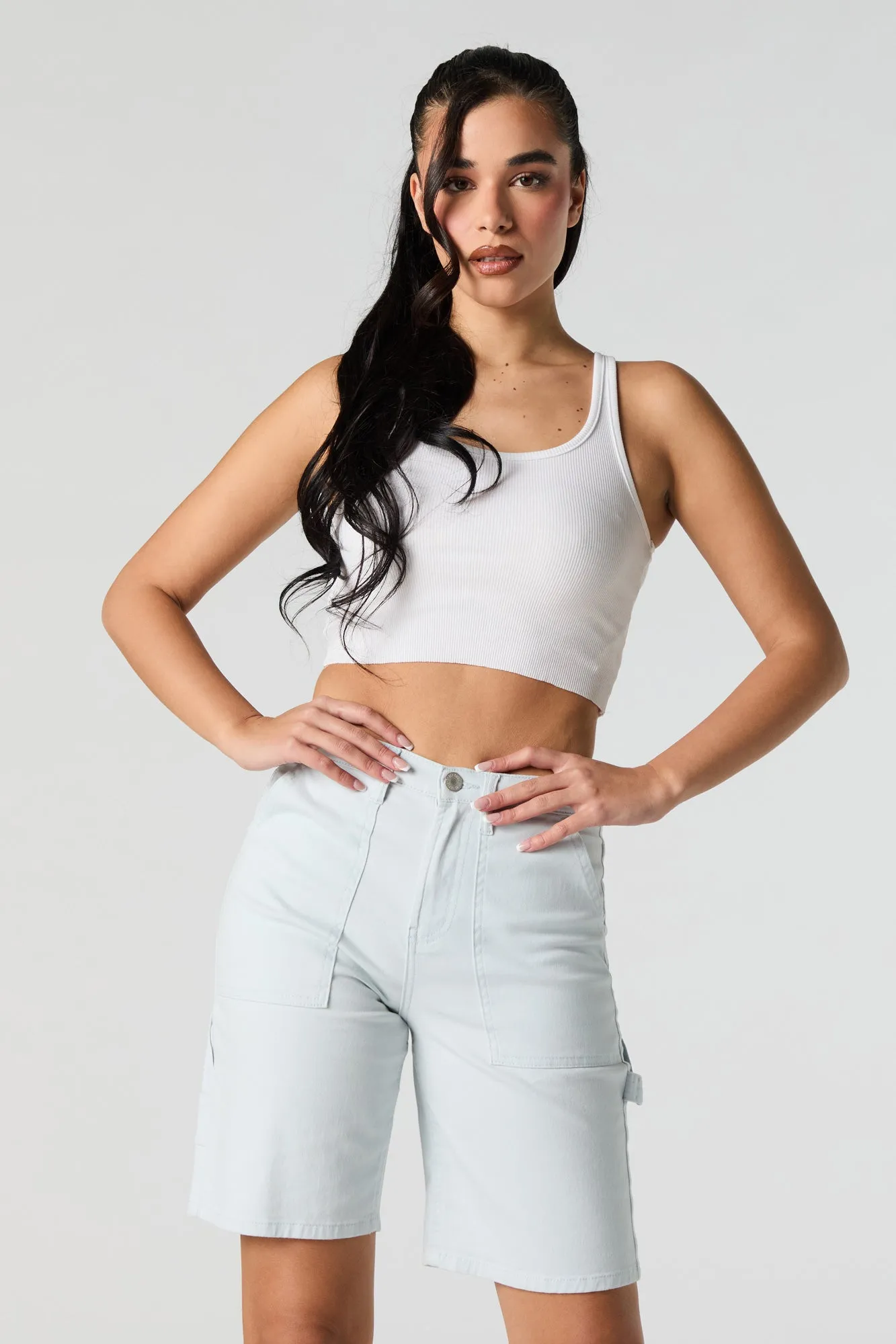 Short bermuda de menuisier sold by Urban Planet