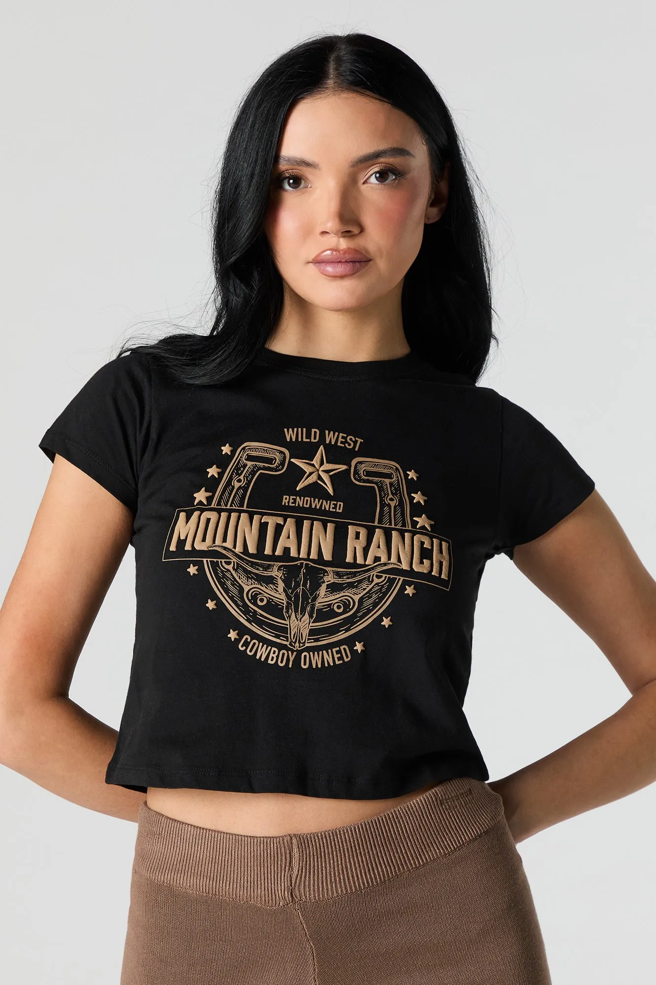 T-shirt court à imprimé Mountain Ranch sold by Urban Planet