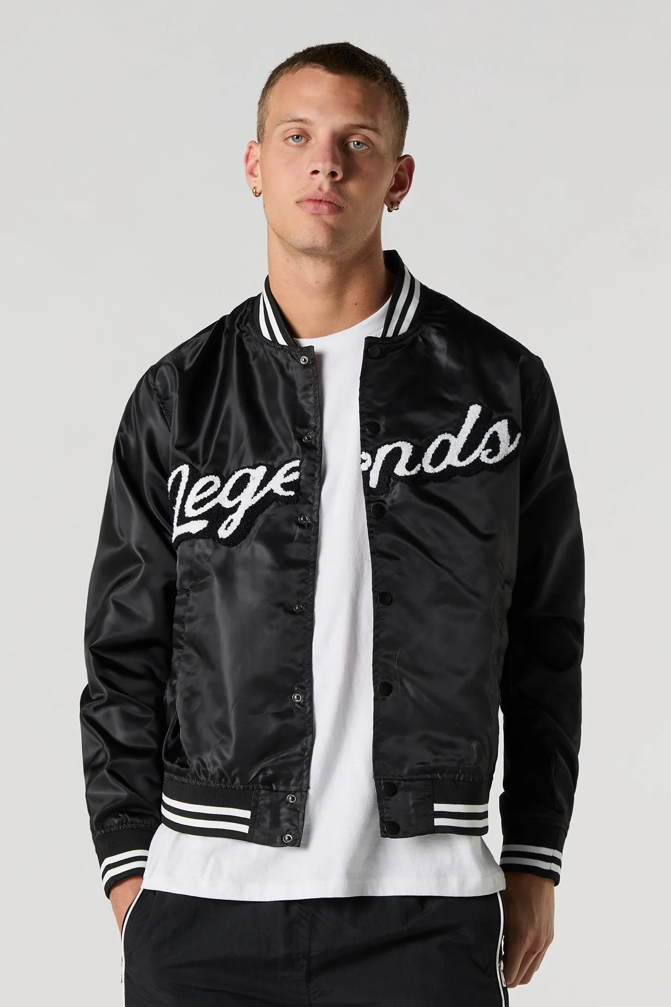 Blouson de style universitaire avec motif brodé Legends en chenille sold by Urban Planet product image thumbnail 5