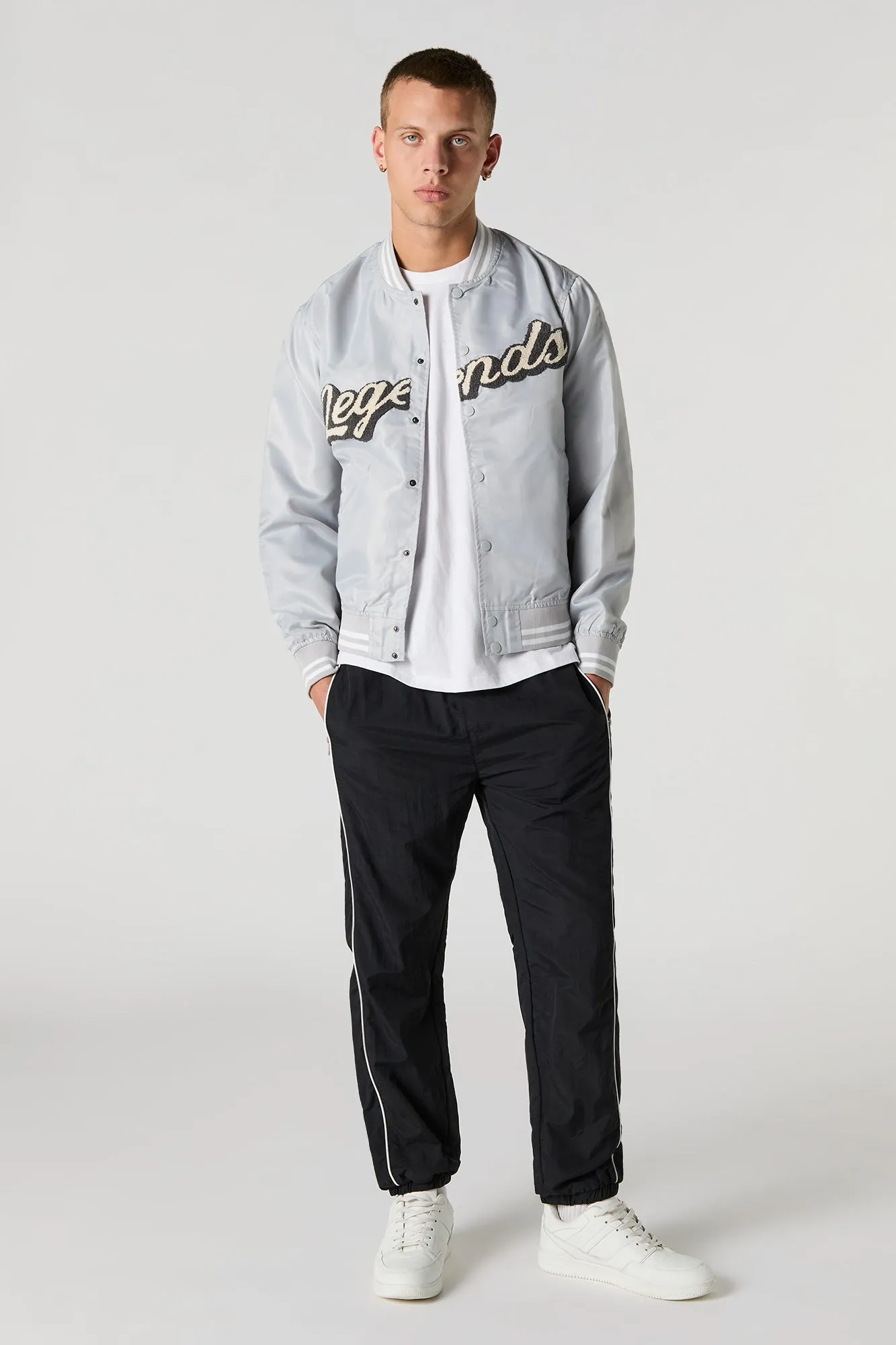 Blouson de style universitaire avec motif brodé Legends en chenille sold by Urban Planet product image thumbnail 3