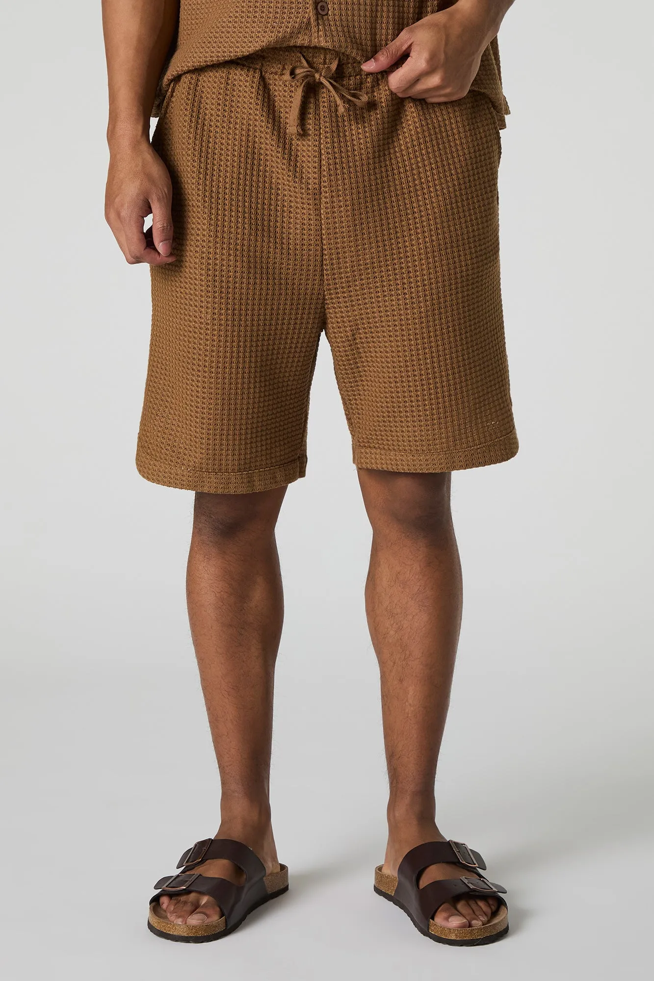 Short en tricot gaufré texturé à taille coulissante sold by Urban Planet