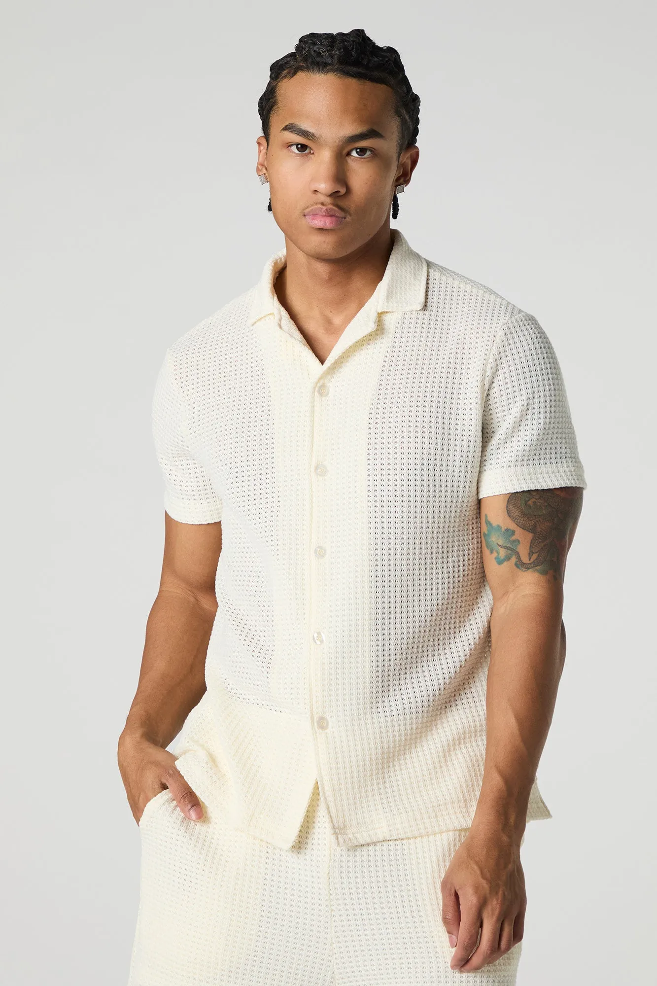 Haut boutonné en tricot gaufré texturé sold by Urban Planet product image thumbnail 4