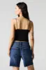 Jean-short à rebord effiloché délavé foncé sold by Urban Planet