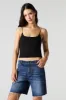 Jean-short à rebord effiloché délavé foncé sold by Urban Planet