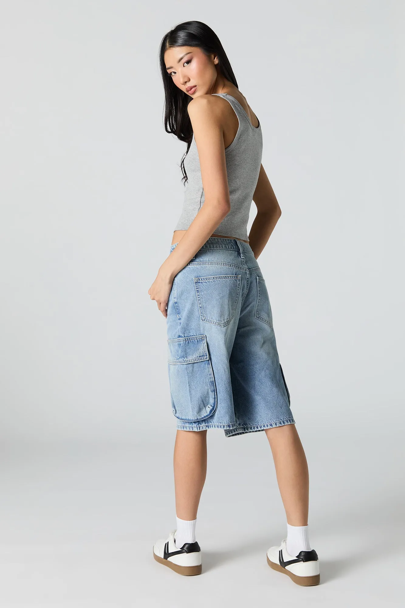 Jupe-short cargo en denim sold by Urban Planet product image thumbnail 3