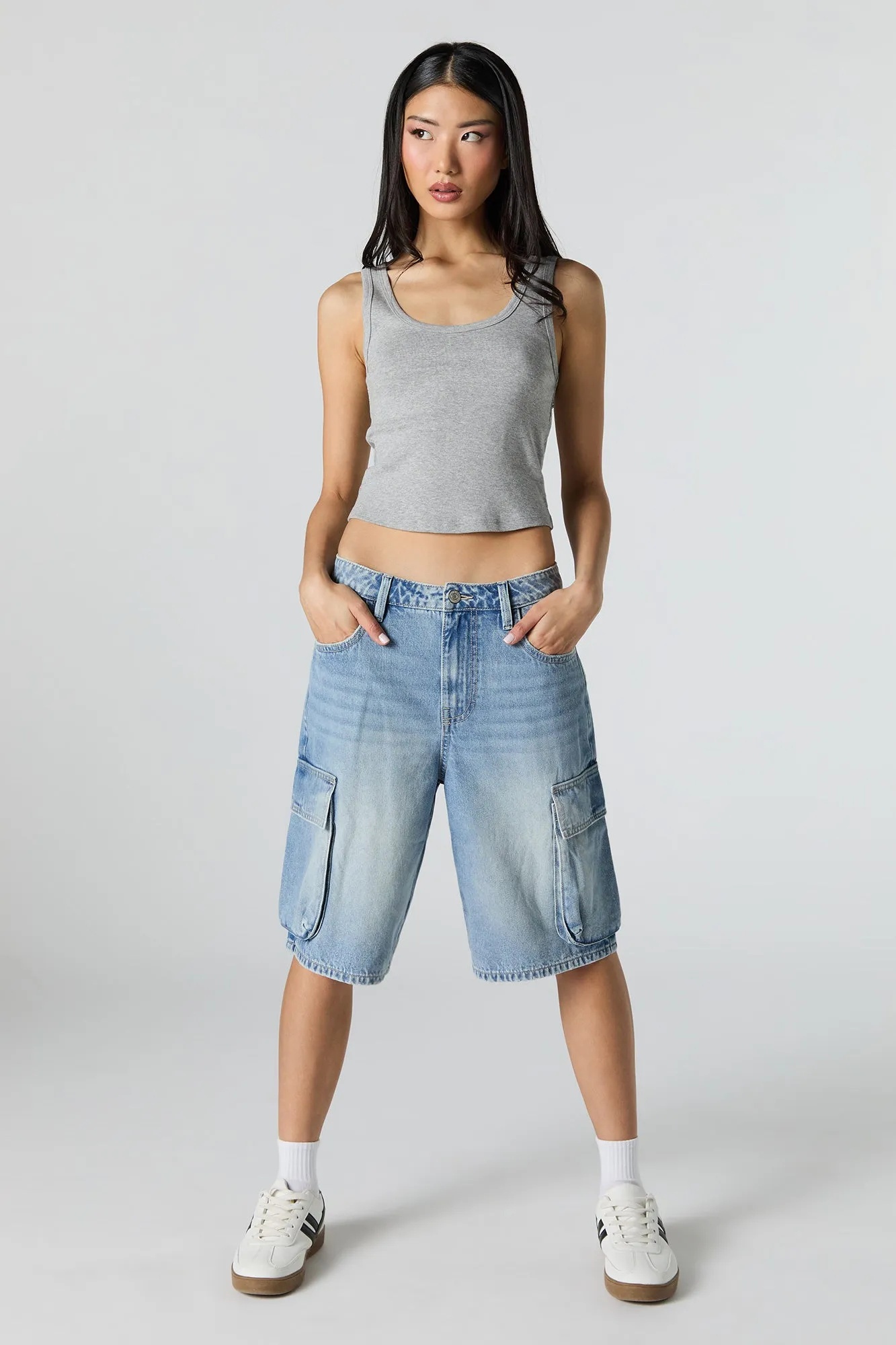 Jupe-short cargo en denim sold by Urban Planet product image thumbnail 4