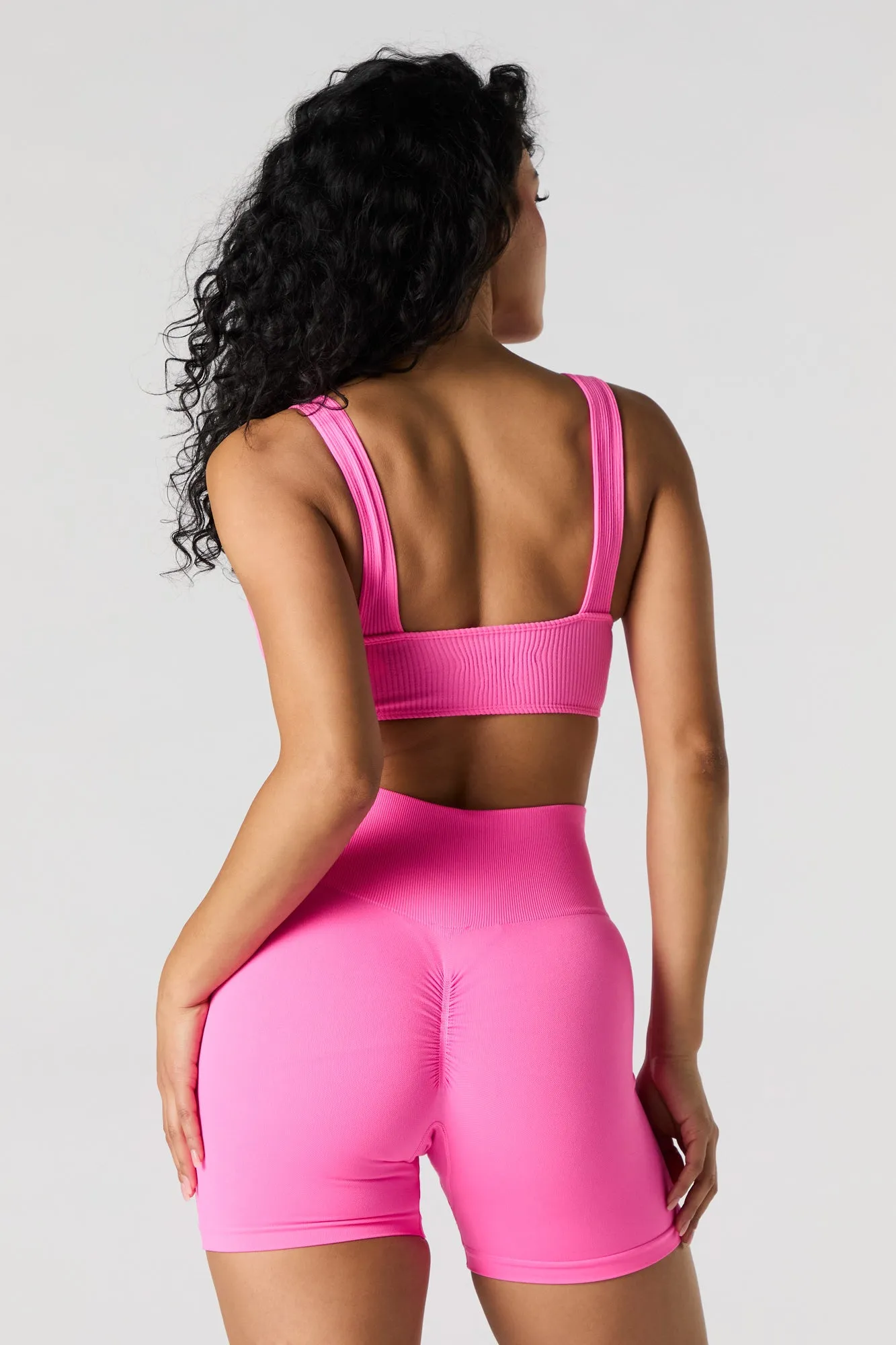 Short Active sans couture ruché au dos sold by Urban Planet product image thumbnail 2