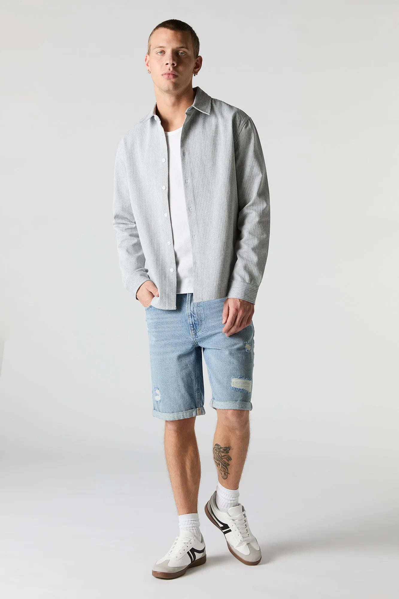 Haut boutonné texturé rayé avec col sold by Urban Planet product image thumbnail 3