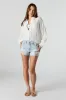 Short de coupe garçonne en denim d'aspect usé sold by Urban Planet