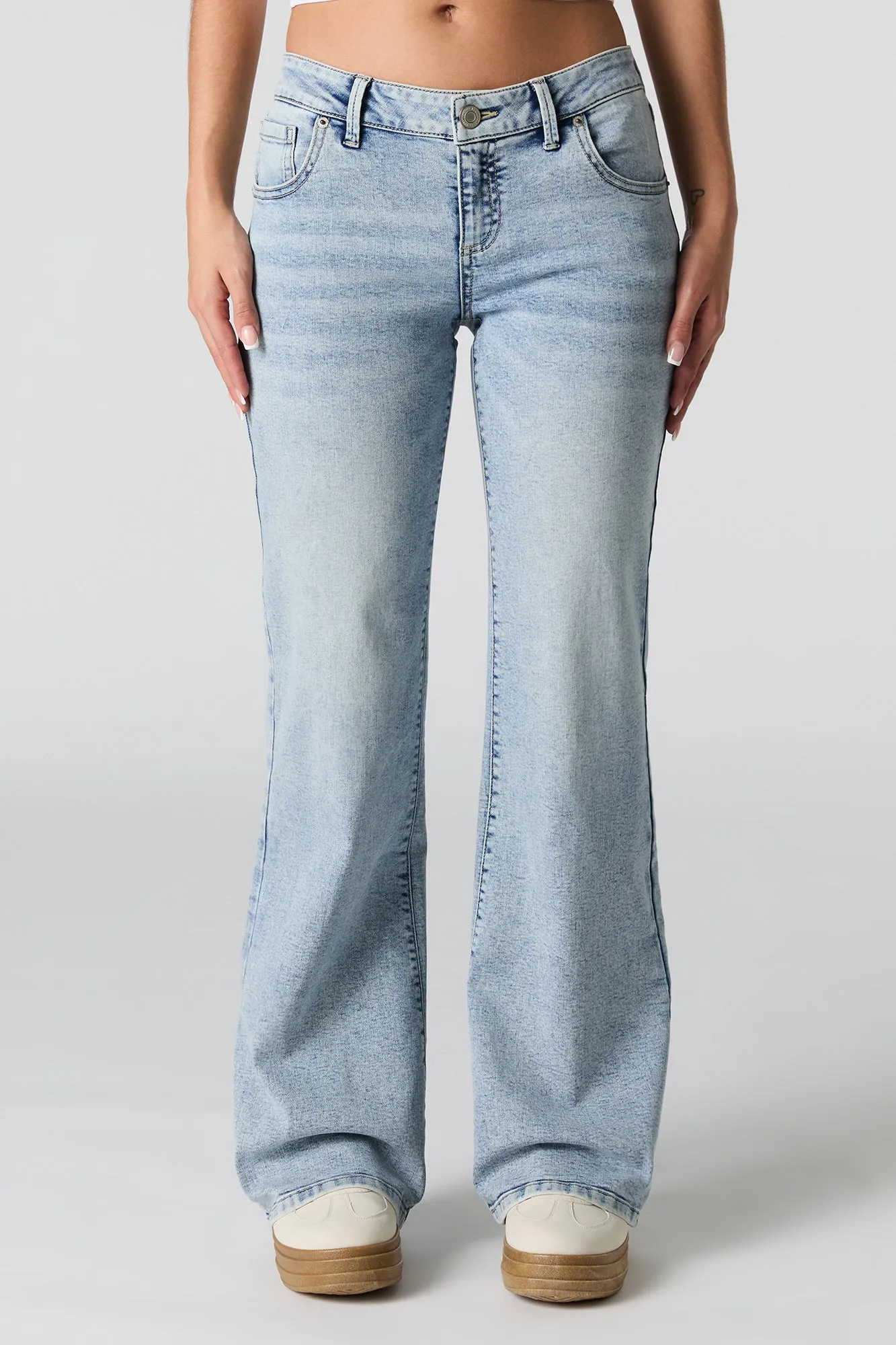 Jean évasé taille basse sold by Urban Planet product image thumbnail 5