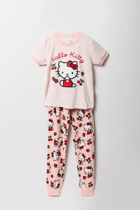 Ensemble pyjama avec t-shirt à imprimé Hello Kitty Berry et pantalon en peluche pour fille sold by Urban Planet