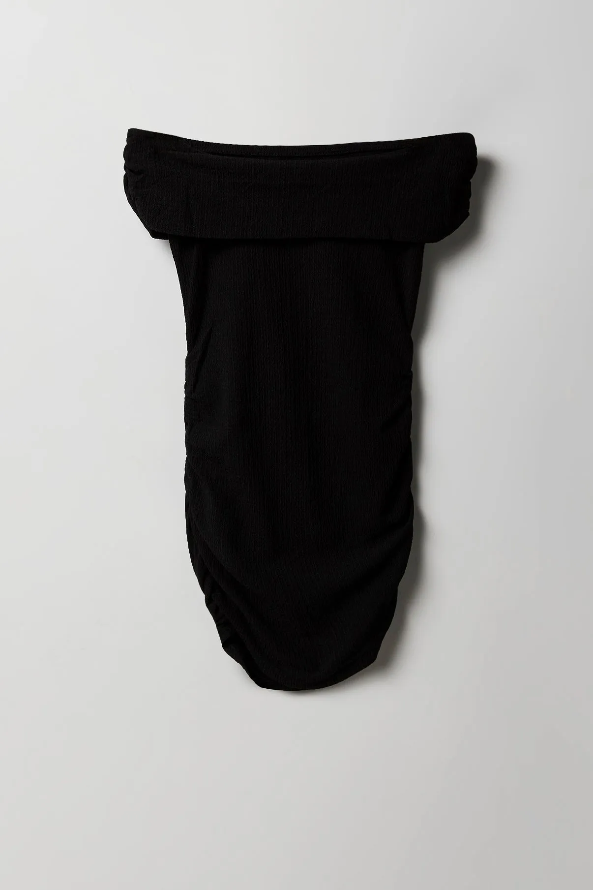 Robe asymétrique ruchée à épaules dénudées sold by Urban Planet product image thumbnail 3