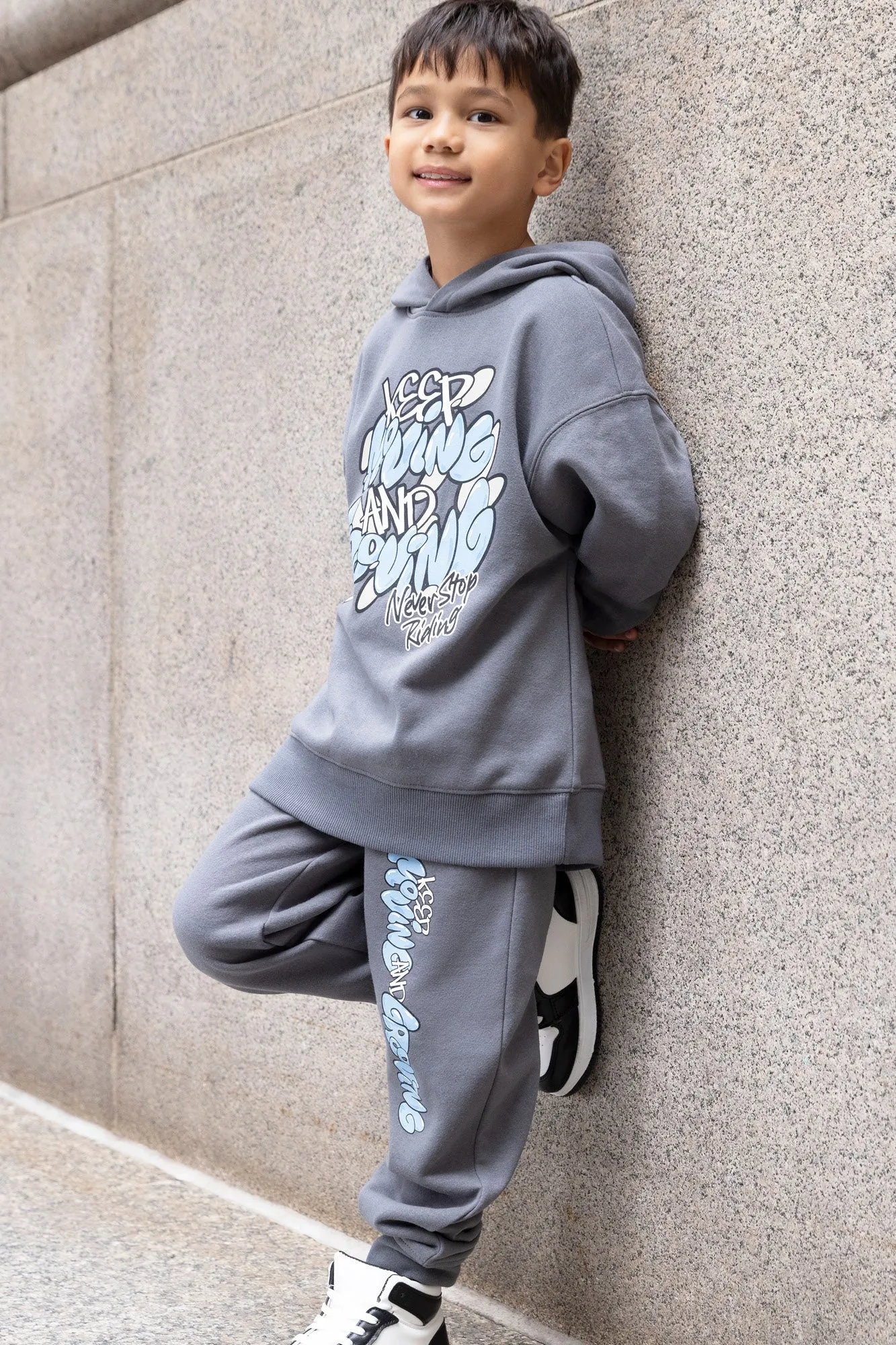 Jogger en molleton à imprimé pour garçon sold by Urban Planet